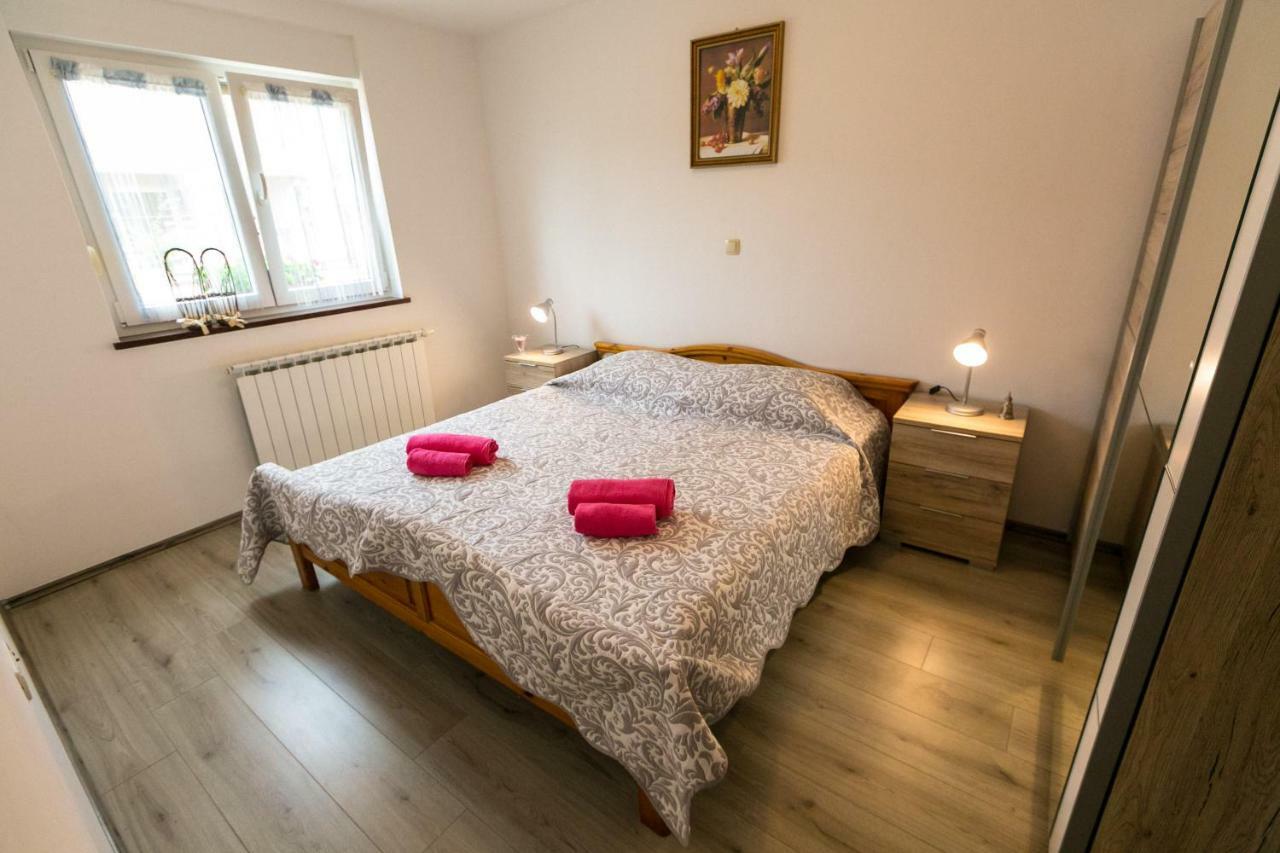 Amela Lägenhet Pula Exteriör bild