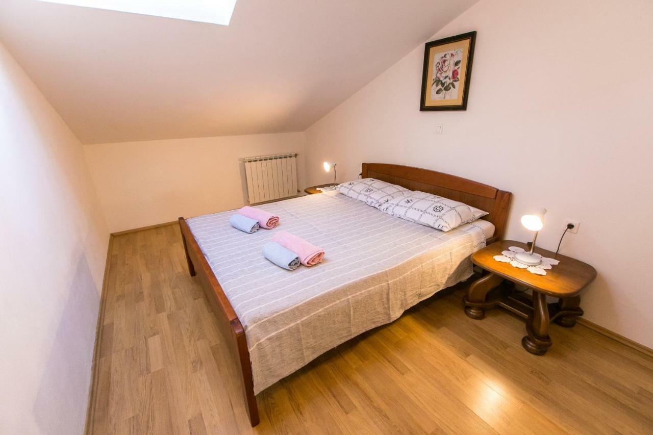 Amela Lägenhet Pula Exteriör bild